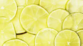 Fresh Lemon Slices
