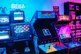 Retro Arcade Room