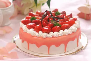 Strawberry Cake