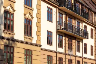 Building With Apartments and Balcony